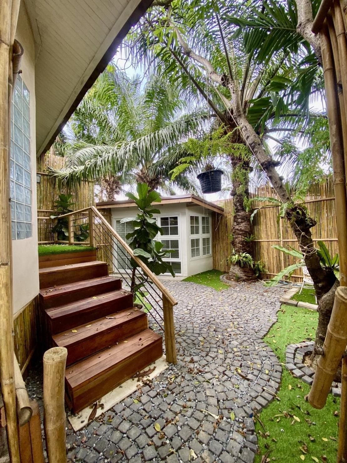 Country Lake View Hotel Suphan Buri Exterior foto