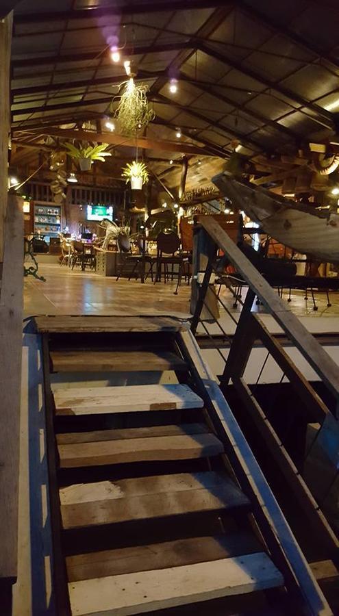 Country Lake View Hotel Suphan Buri Exterior foto