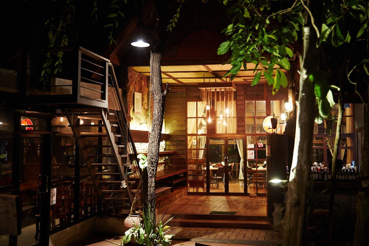 Country Lake View Hotel Suphan Buri Exterior foto