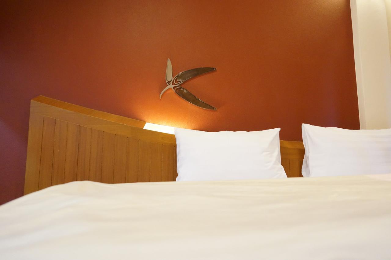 Country Lake View Hotel Suphan Buri Exterior foto