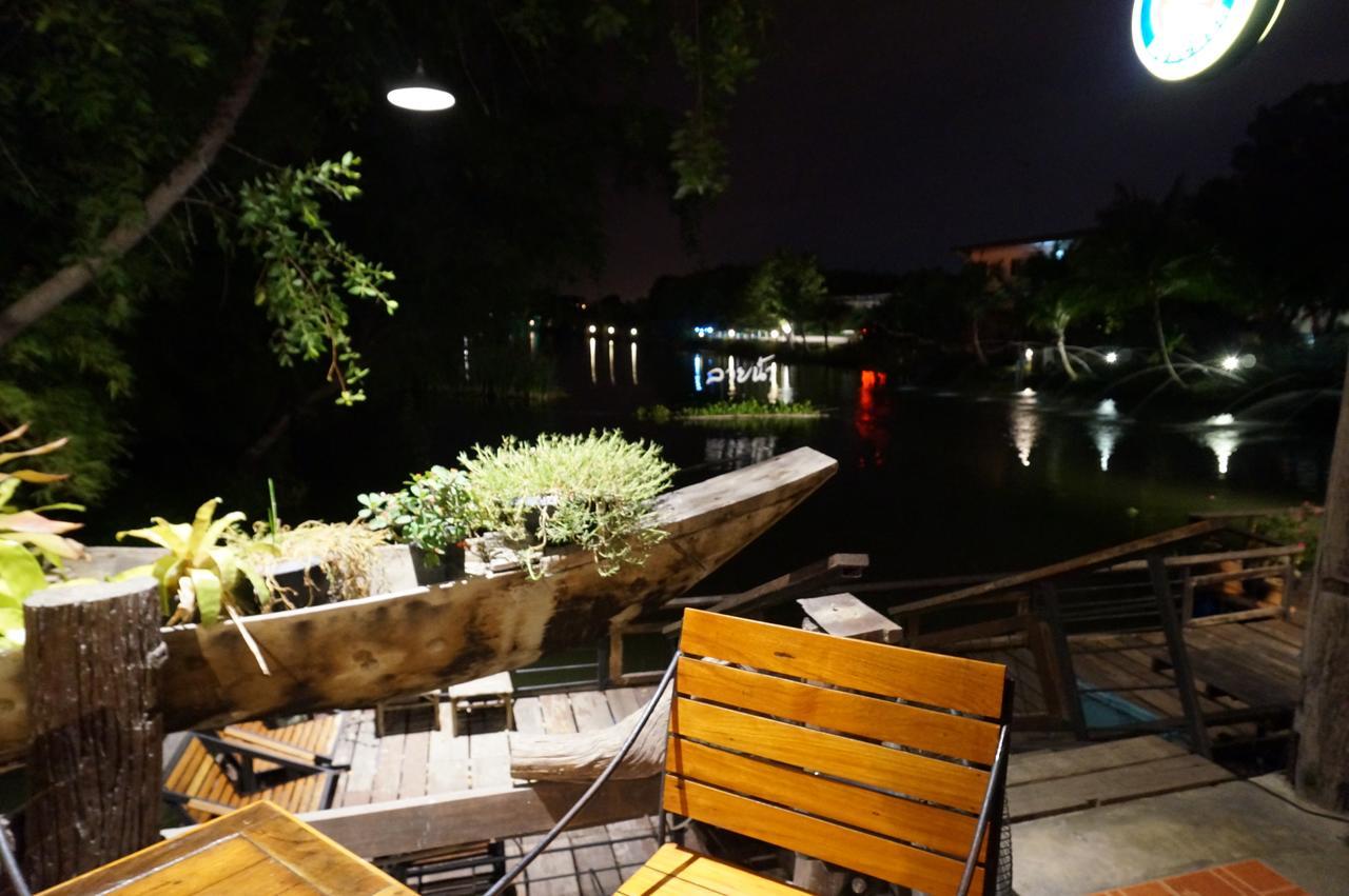 Country Lake View Hotel Suphan Buri Exterior foto